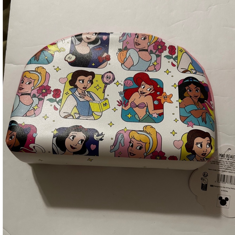 Mad Beauty Disney Princess Cosmetic Bag Dome Makeup Pouch Multicolor New